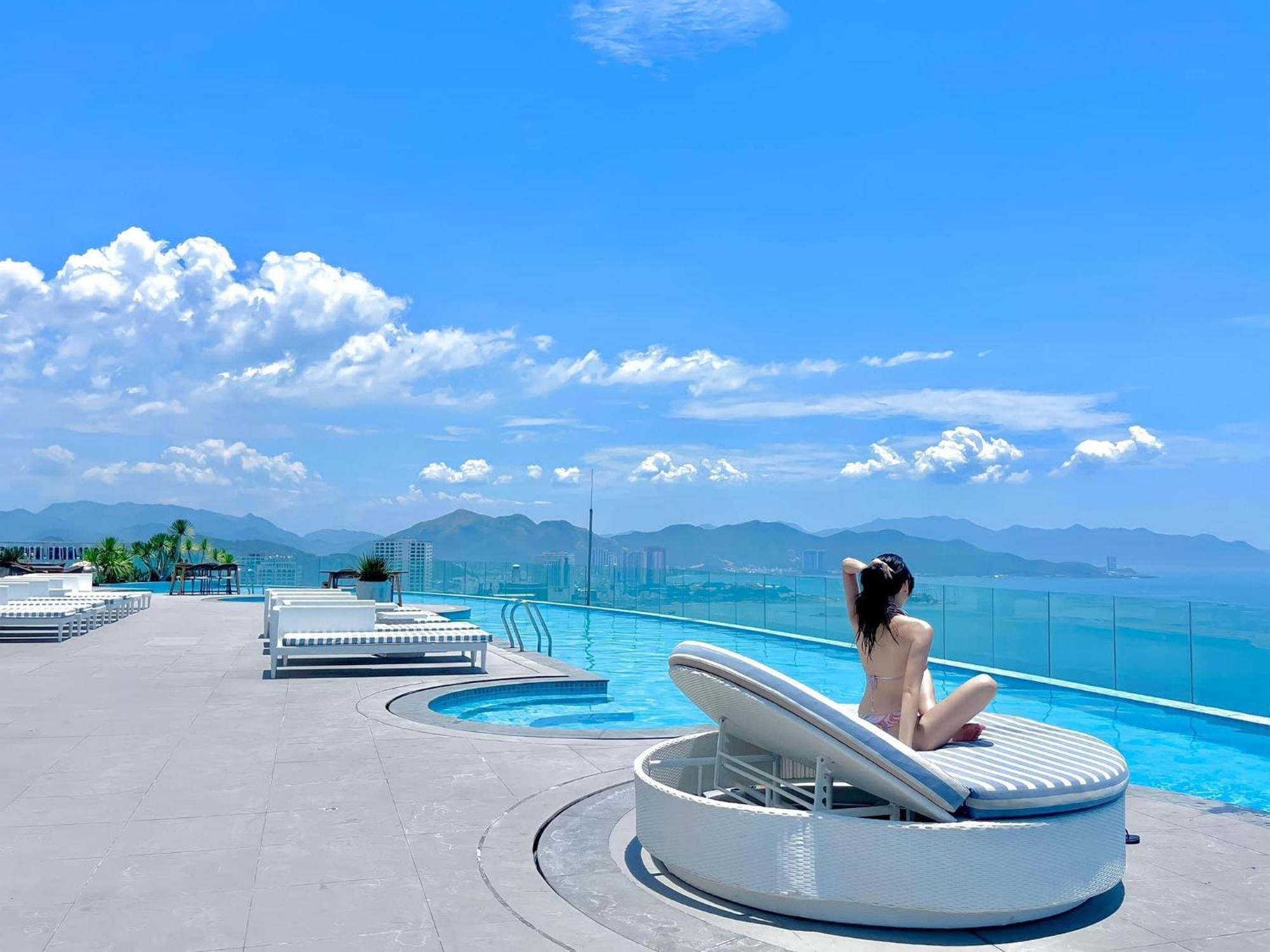 Отель Panorama Luxury Beach Нячанг Экстерьер фото