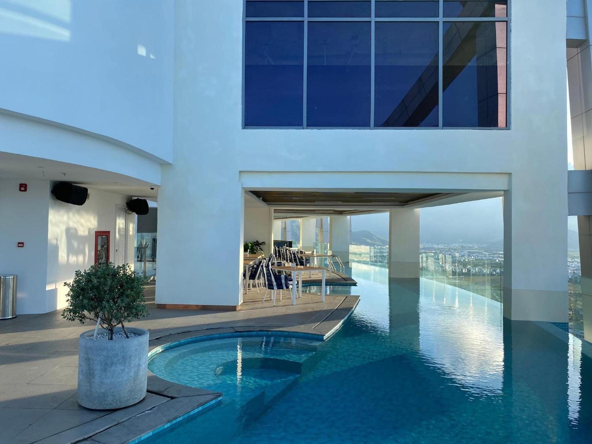 Отель Panorama Luxury Beach Нячанг Экстерьер фото
